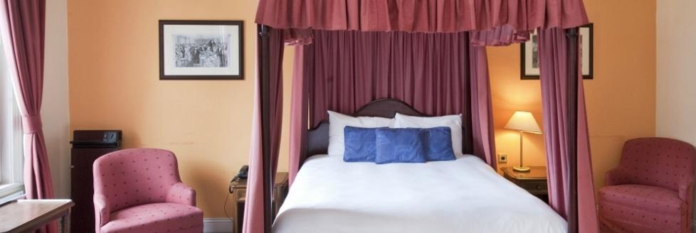 King'S Head Hotel By Greene King Inns Wimborne Minster Eksteriør billede