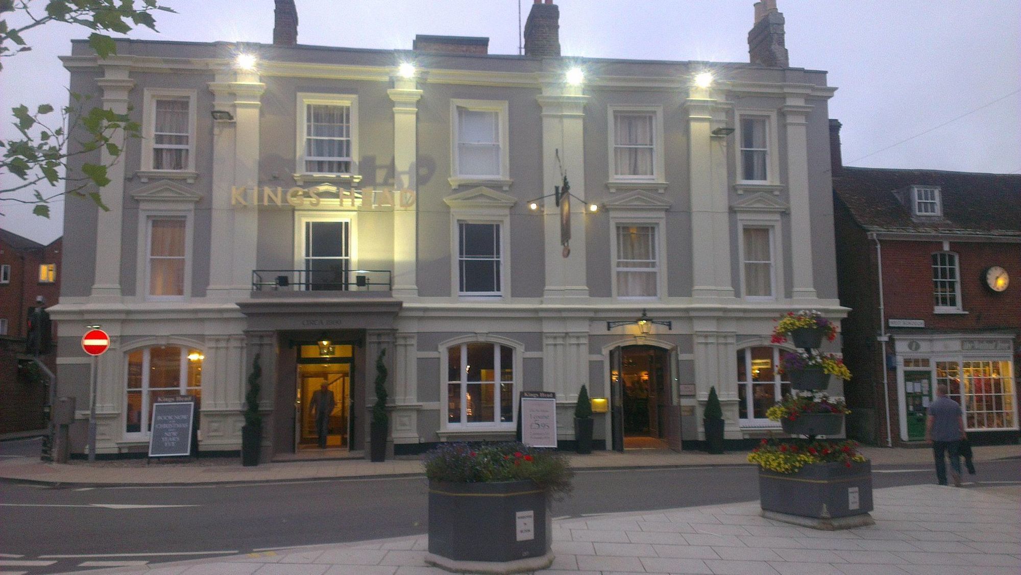 King'S Head Hotel By Greene King Inns Wimborne Minster Eksteriør billede
