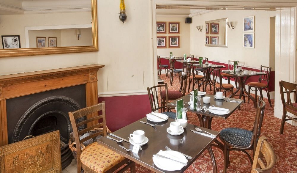 King'S Head Hotel By Greene King Inns Wimborne Minster Eksteriør billede