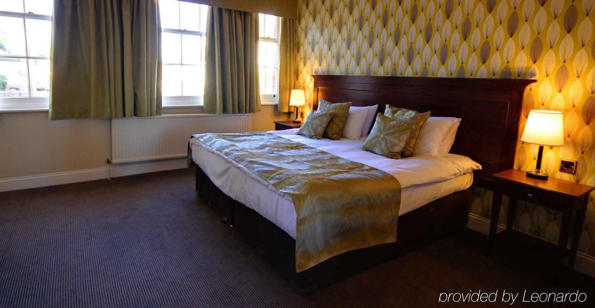 King'S Head Hotel By Greene King Inns Wimborne Minster Eksteriør billede