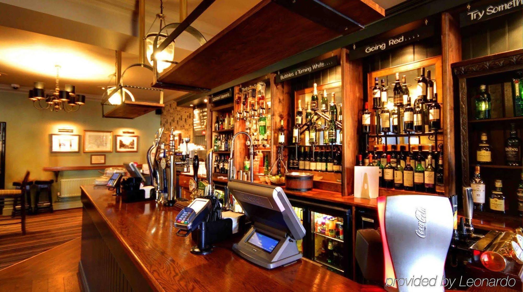 King'S Head Hotel By Greene King Inns Wimborne Minster Eksteriør billede