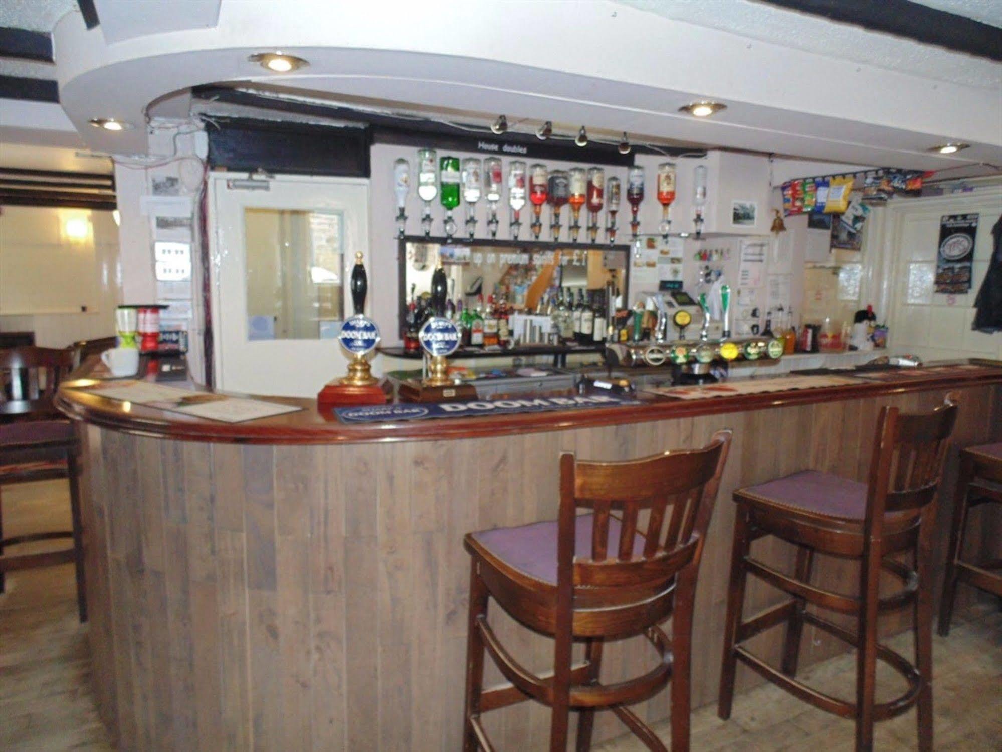 King'S Head Hotel By Greene King Inns Wimborne Minster Eksteriør billede